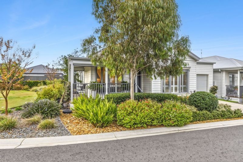 Lifestyle Communities Mount Duneed - Prime corner block, stylish Patterson home