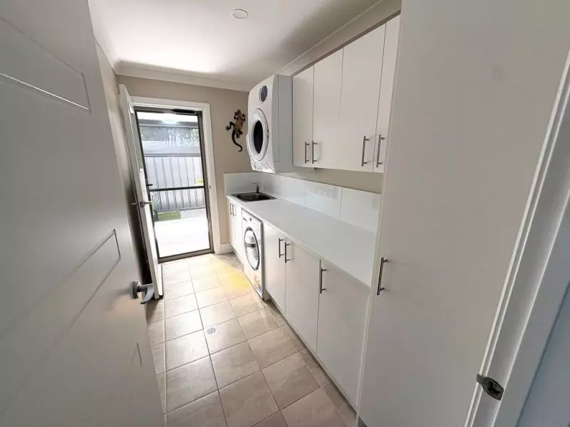 Modern, spacious and peacefully located