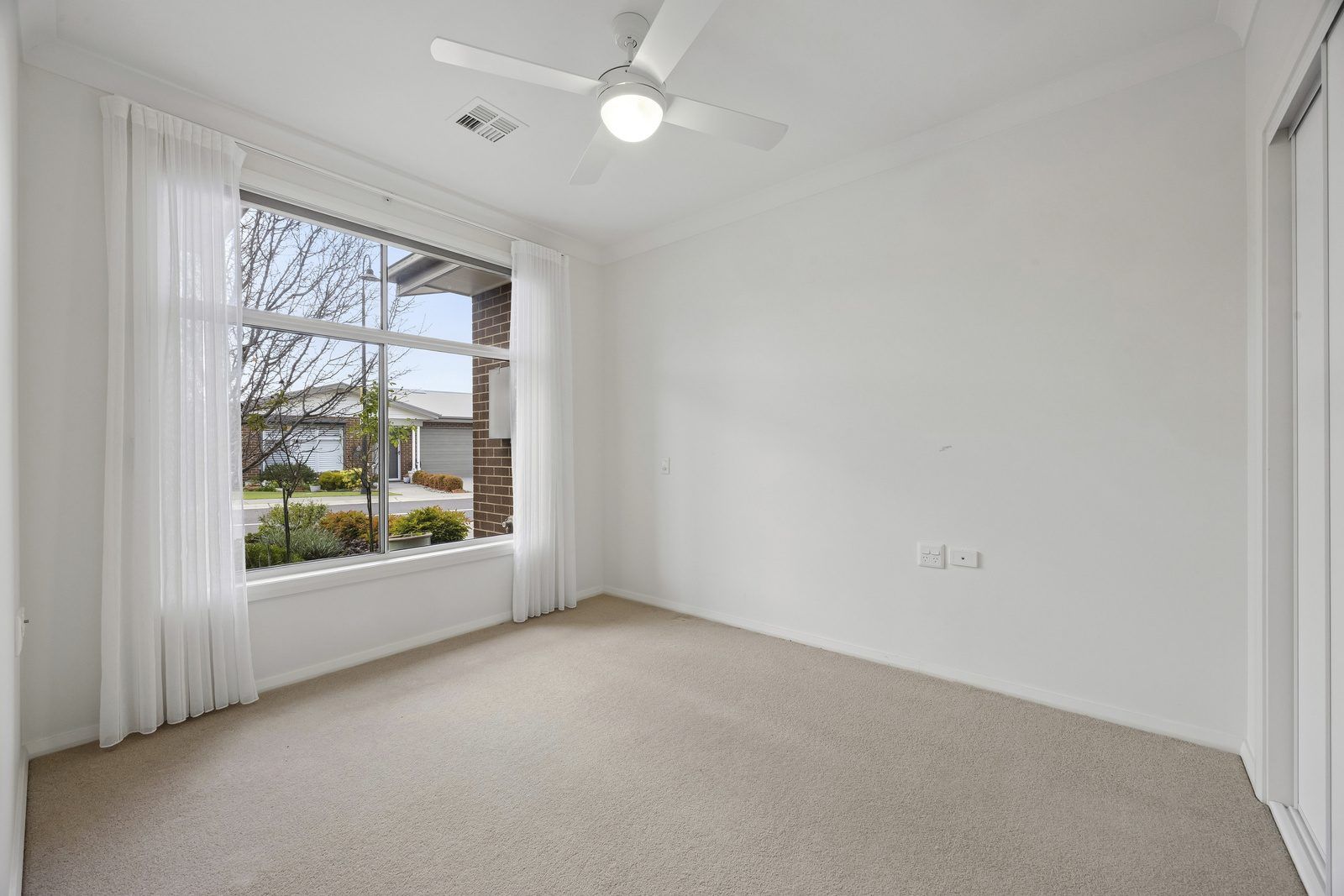 Spacious Living with Alfresco Appeal