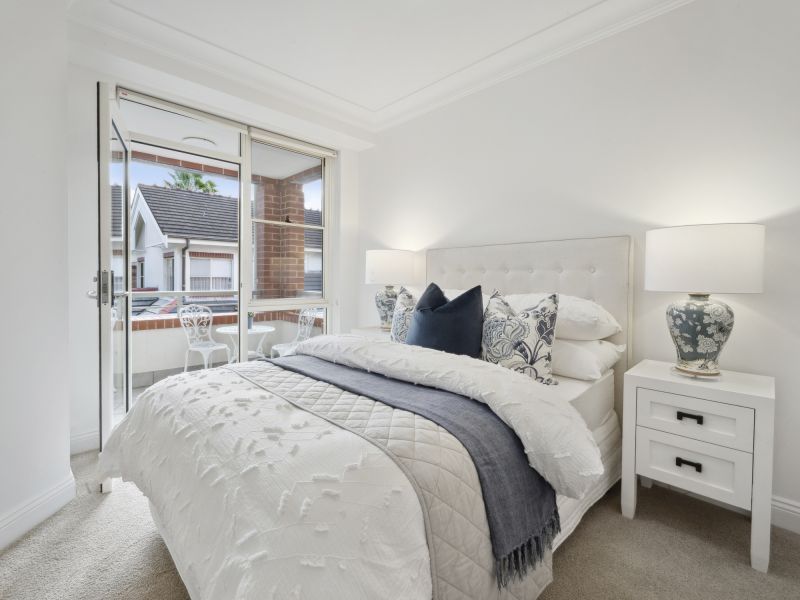Stylishly Renovated Serviced Apartment with Relaxing Balcony Outlook
