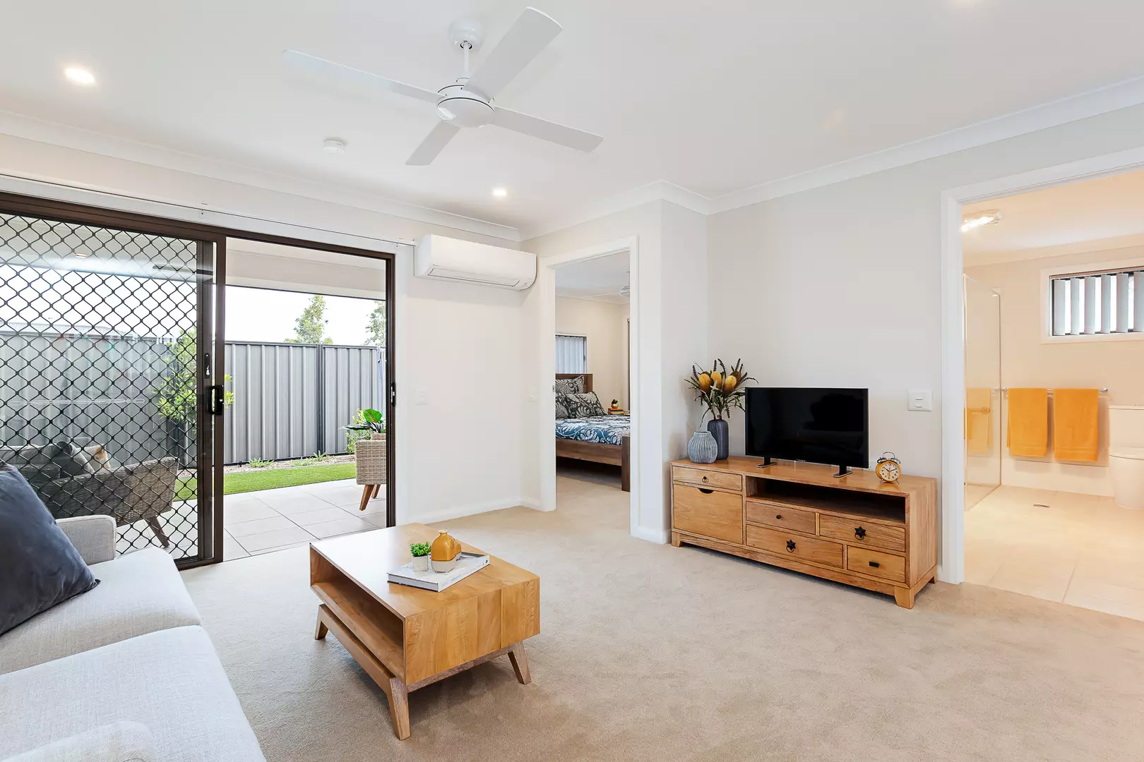 Villa 38 - Oak Tree Boolaroo - 2 Bed + 1 Bath