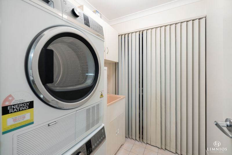 Super Spacious Townhouse!