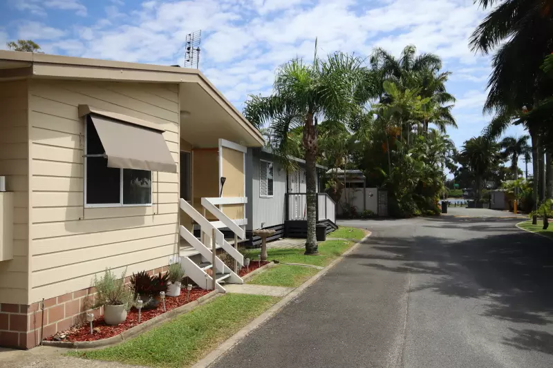 The Palms Village - Over 50's pet friendly Lifestyle Village