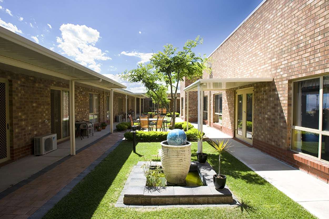 Independent living with a safety net at Lincoln Grove Retirement Village