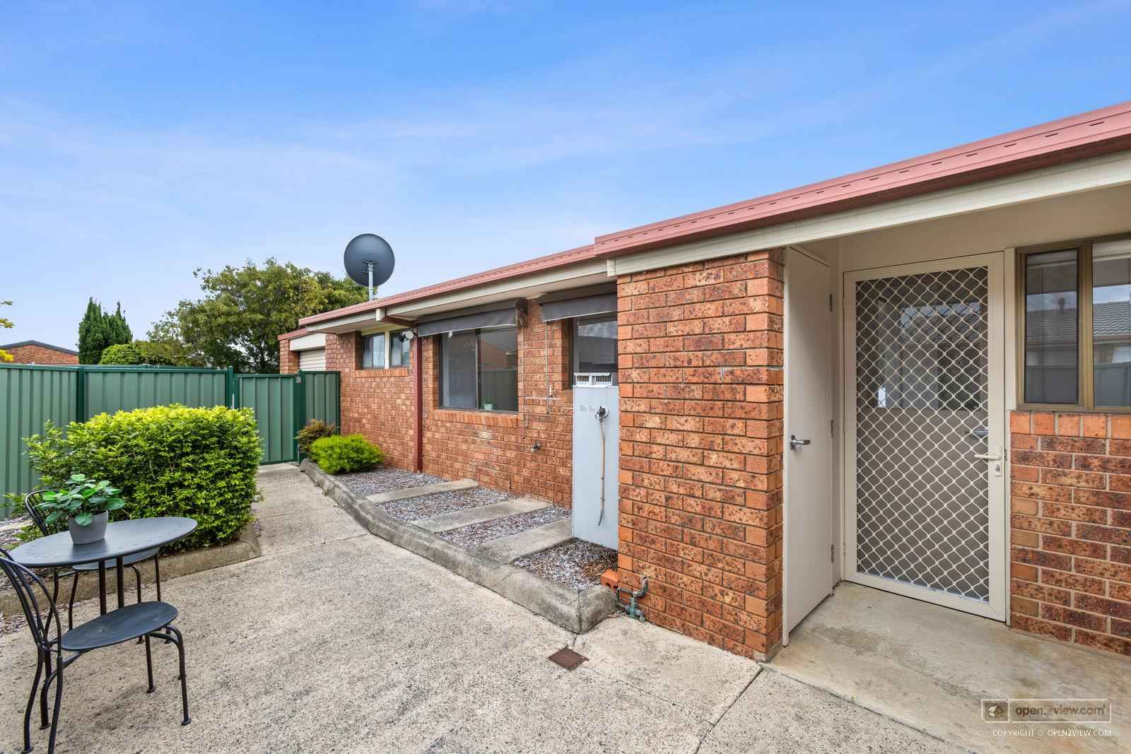 Cute & Cosy - Inspection is a must!