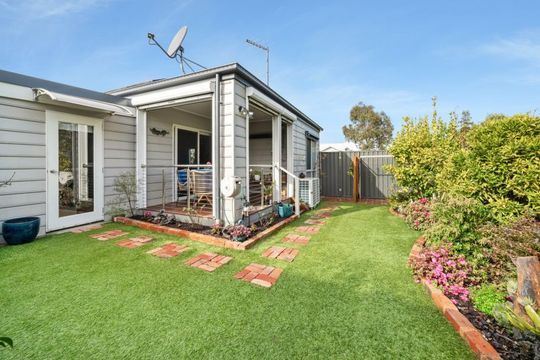 Lifestyle Bittern - Corner Block Privacy, Surrounded by Greenery