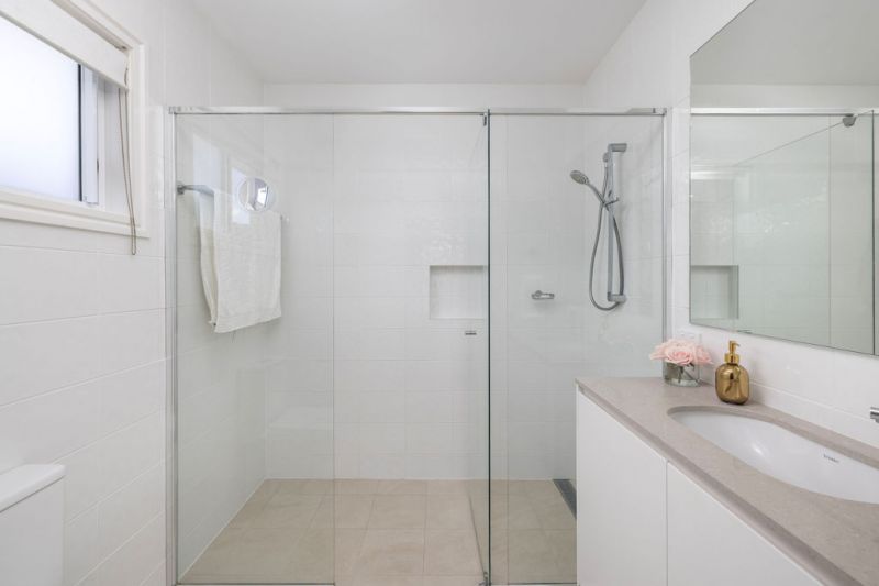 Community Living at Its Finest – Luxury Three-Bedroom Haven