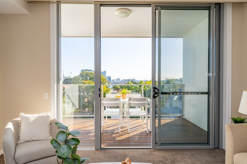 Blending Relaxation & Sophistication with city views to match!