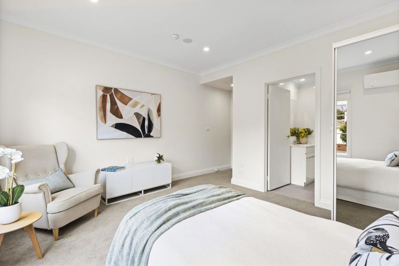 Affordable studio apartment with services