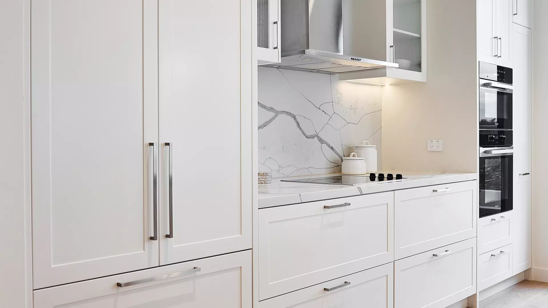 Apt 922 - Exceptional three-bedroom residence with abundant space 