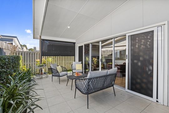Modern Elegance in a Prime Location!