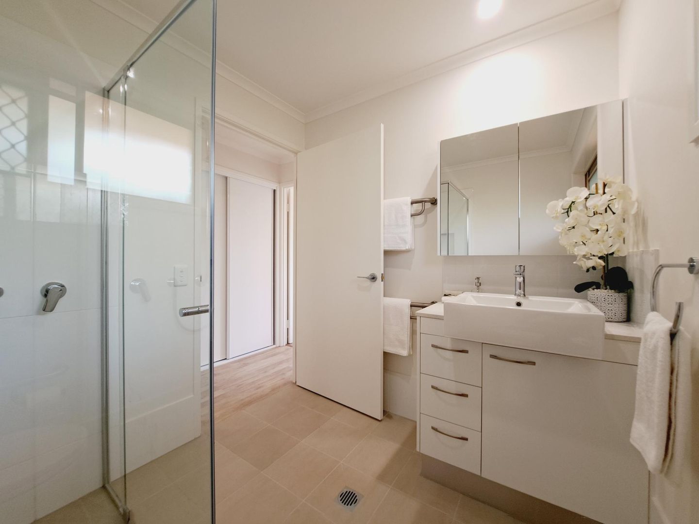 Elegant home with spectacular Northern views