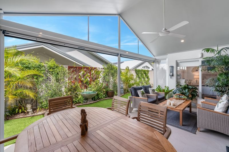 Luxurious Lifestyle Awaits - Immaculate Home in Prime Location!