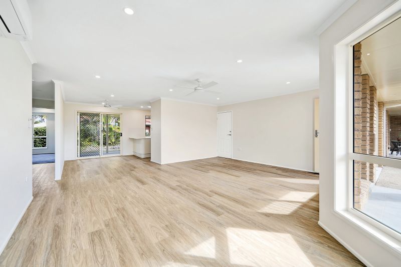 A quiet, peaceful garden surrounds this large 3 bedroom villa