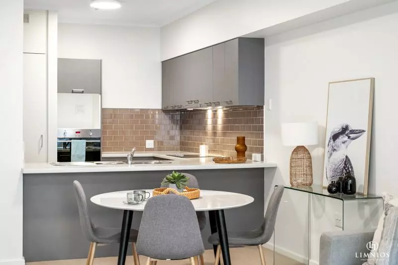 Beautifully presented 1 bedroom ground floor apartment