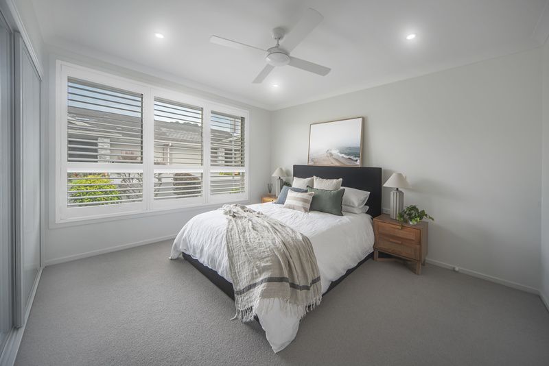 Stylish Villa Showcasing Modern Indoor-Outdoor Living