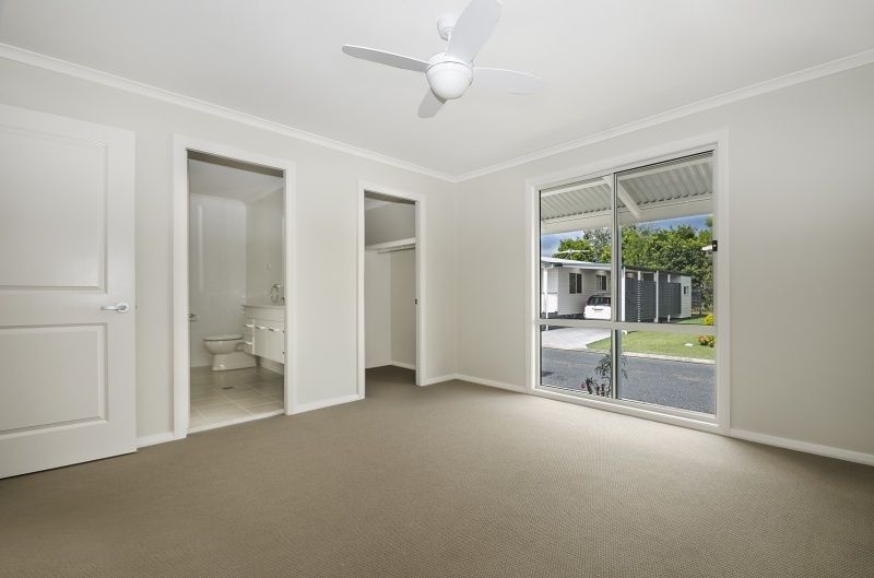 Tasteful Modern Elegance