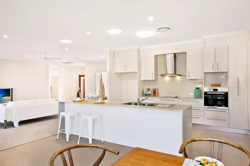 For those wishing the height of luxury…. The Lady Elliot is a must see!