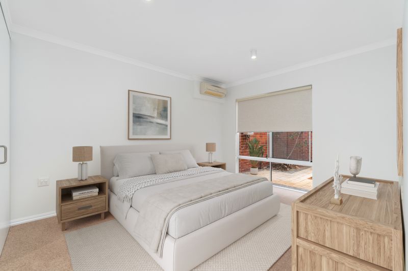 North facing, courtyard villa in the heart of Mercy Village.