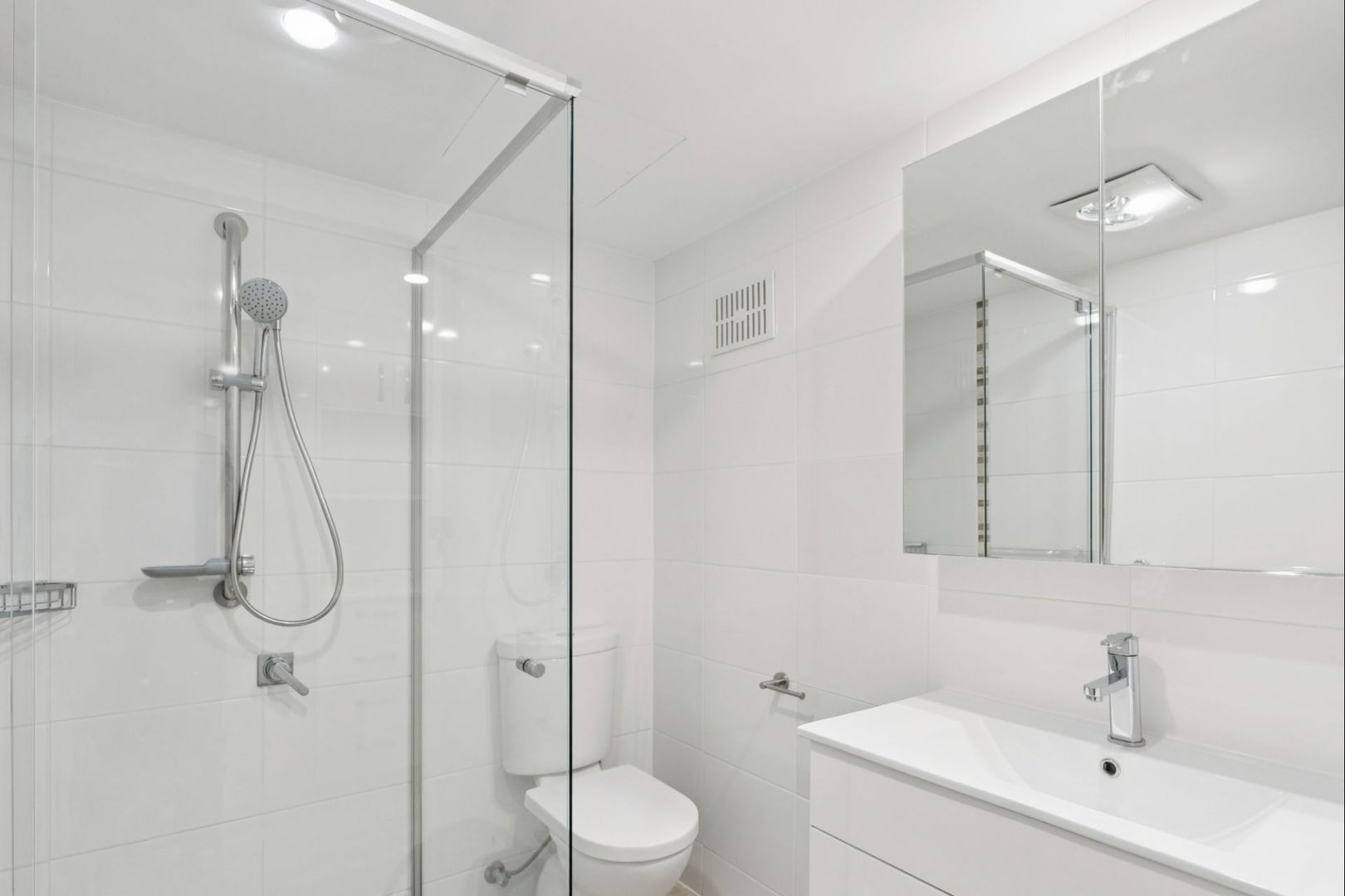 Serene ground floor studio apartment