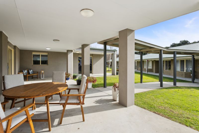 Newly renovated one-bedroom villa