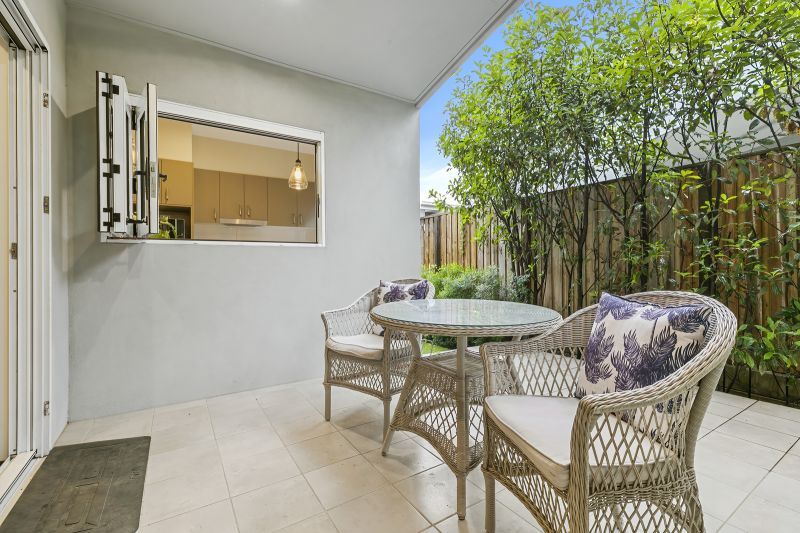 Modern Home with Entertainer's Patio