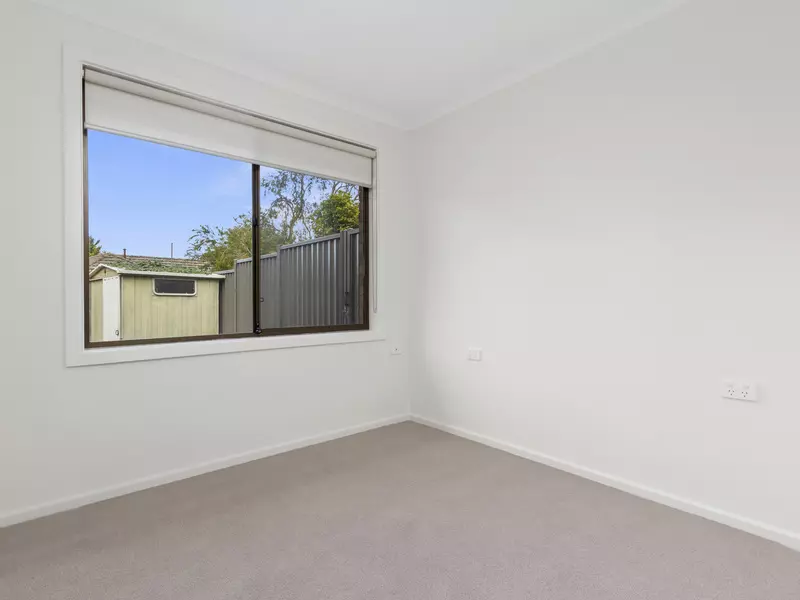 A Fresh Start - Updated Unit, Garden Outlook