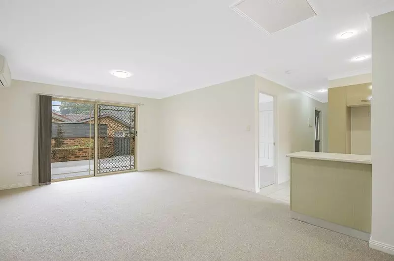 Sunlit Villa with Expansive Outdoor Living