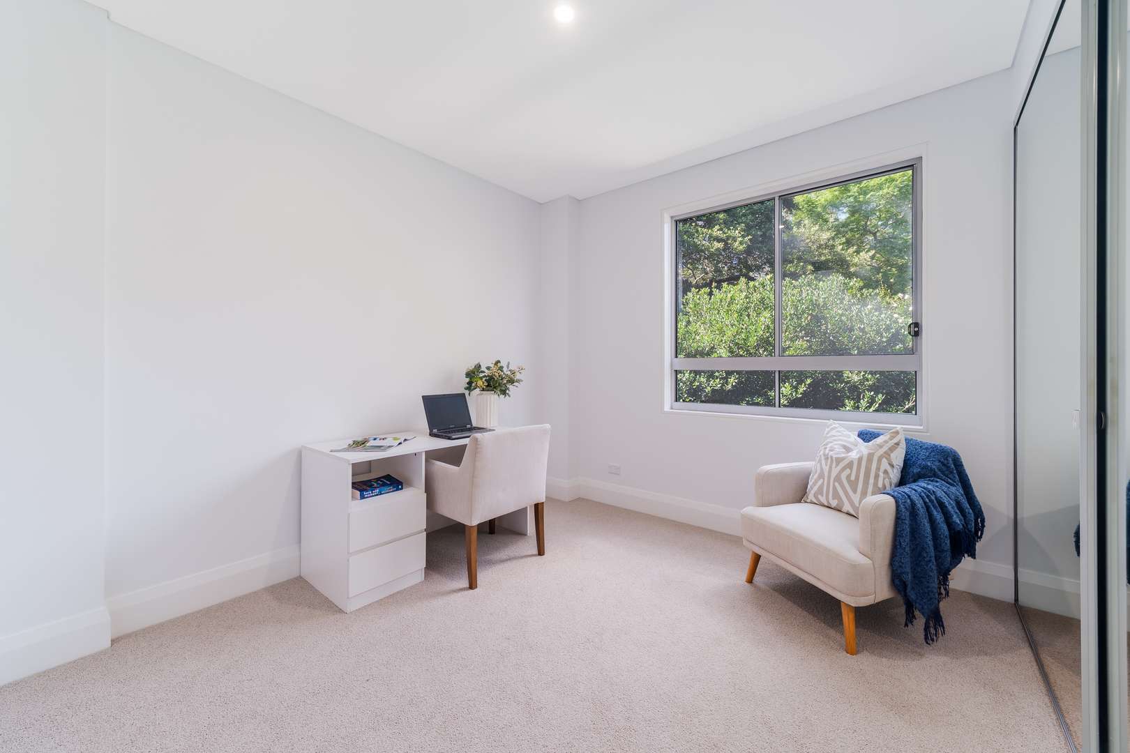 Whisper Quiet 3 Bedroom Apartment