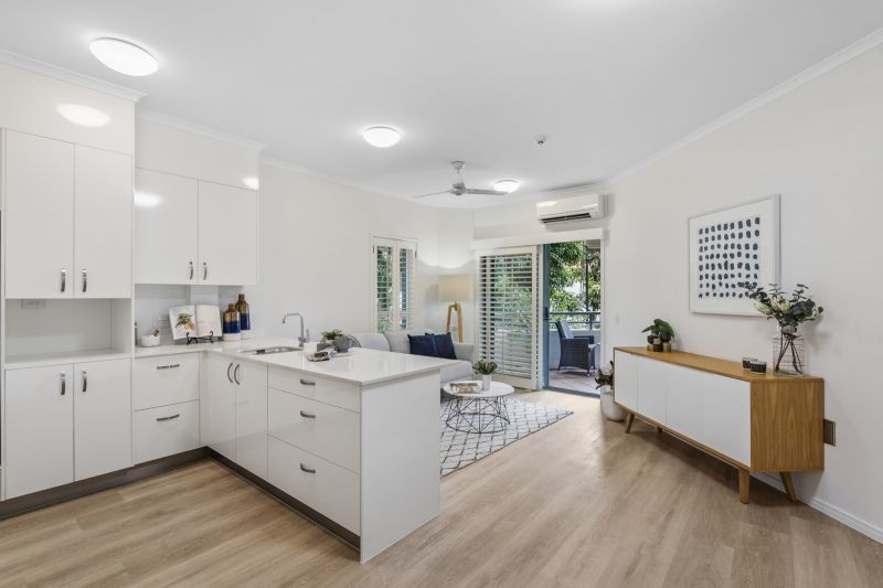 Conveniently located one-bedroom apartment with lovely view