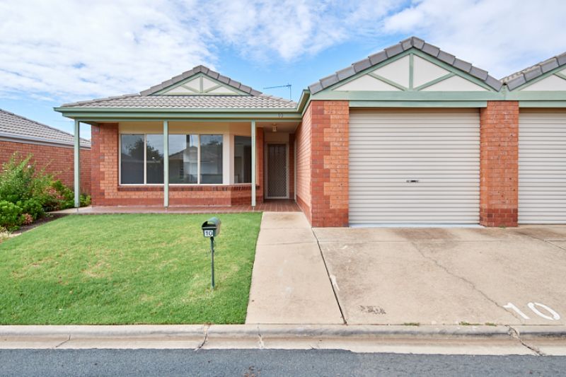 Enjoy the feeling of security in our gated community.