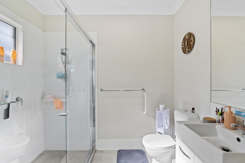 Spacious Three-Bedroom Home Backing onto Parklands