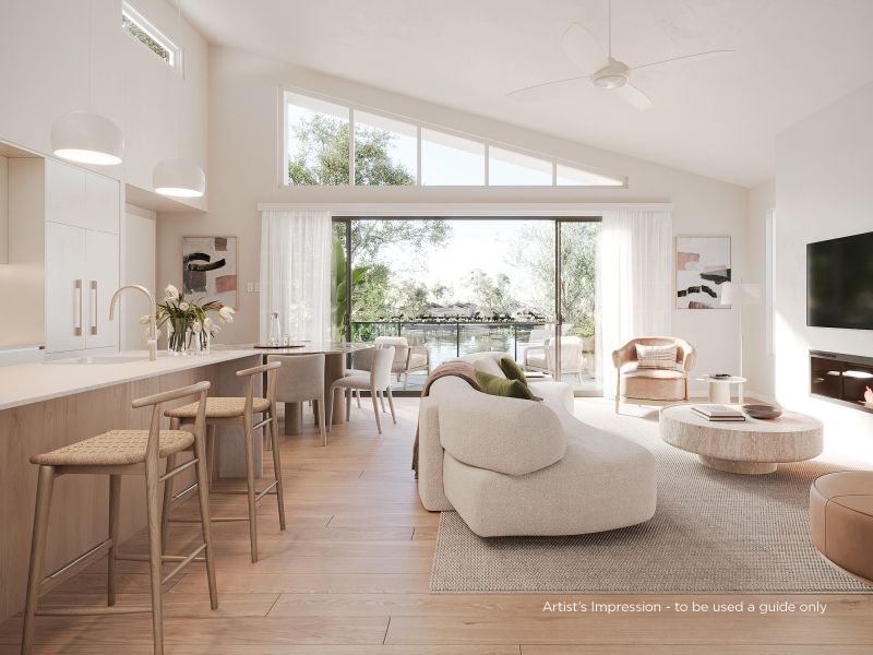 Sophisticated Single-Level Living by the Lake