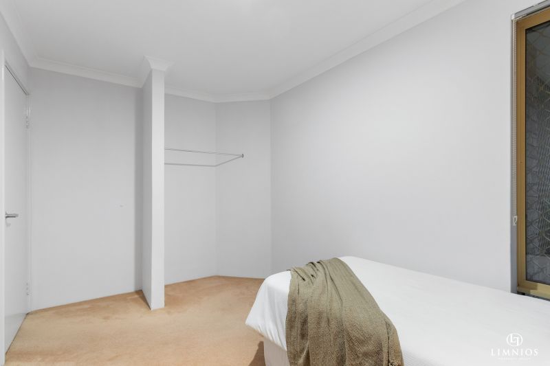 Feature Packed Villa!