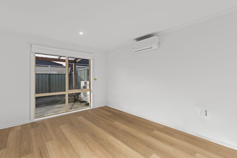 One of Geelong Grove's Largest and Best-Located Unit's