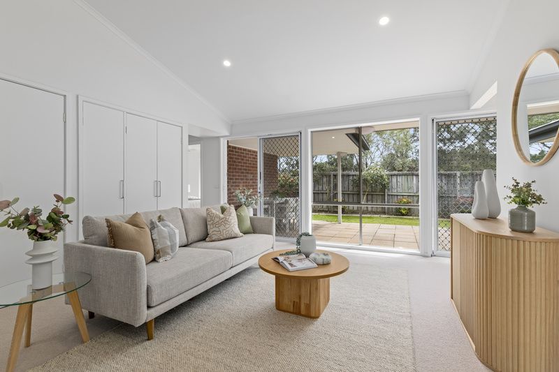 Stylish Home Backing onto Picturesque Walking Trail