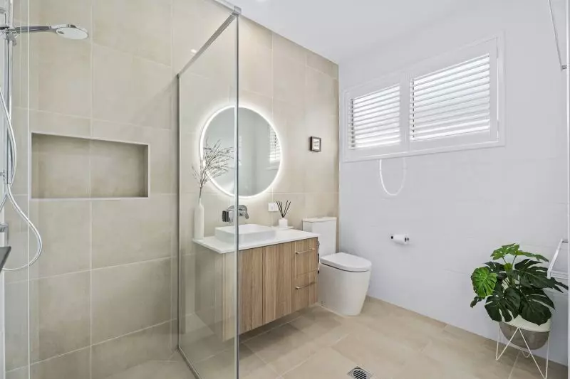 Site 483 - Established Special HIP