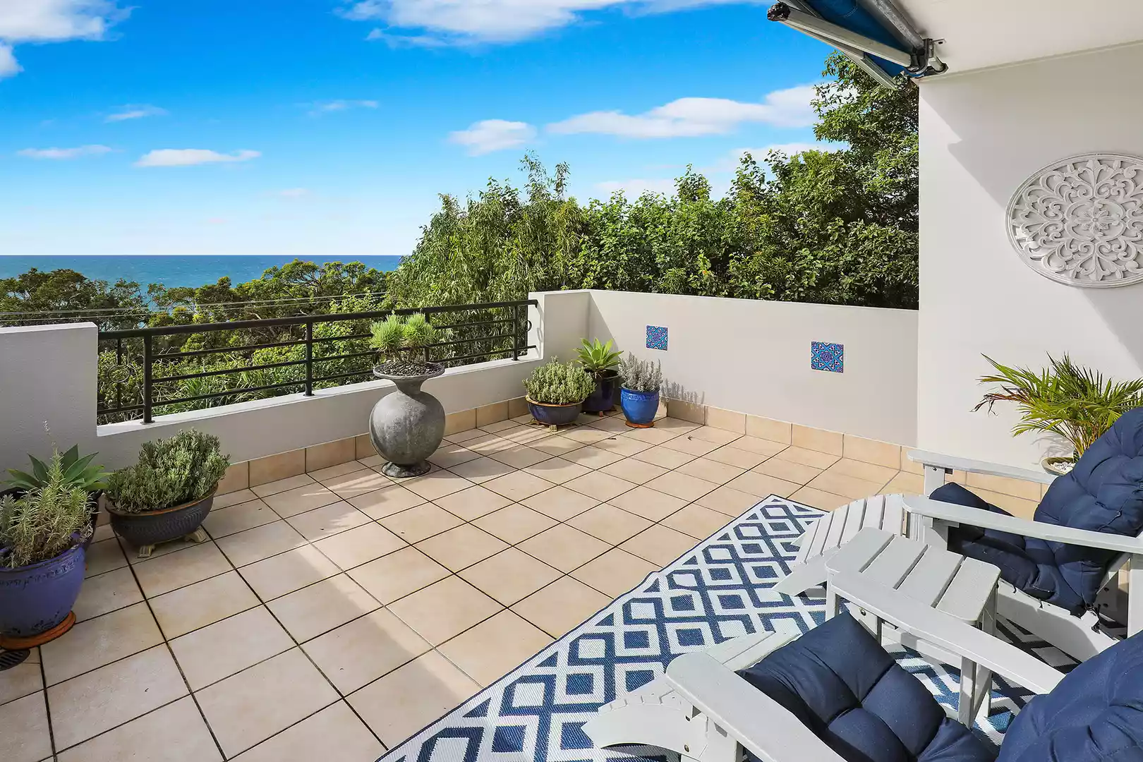 UNBEATABLE VALUE - Coolum Beach Living: Fully Furnished & Ready for You!