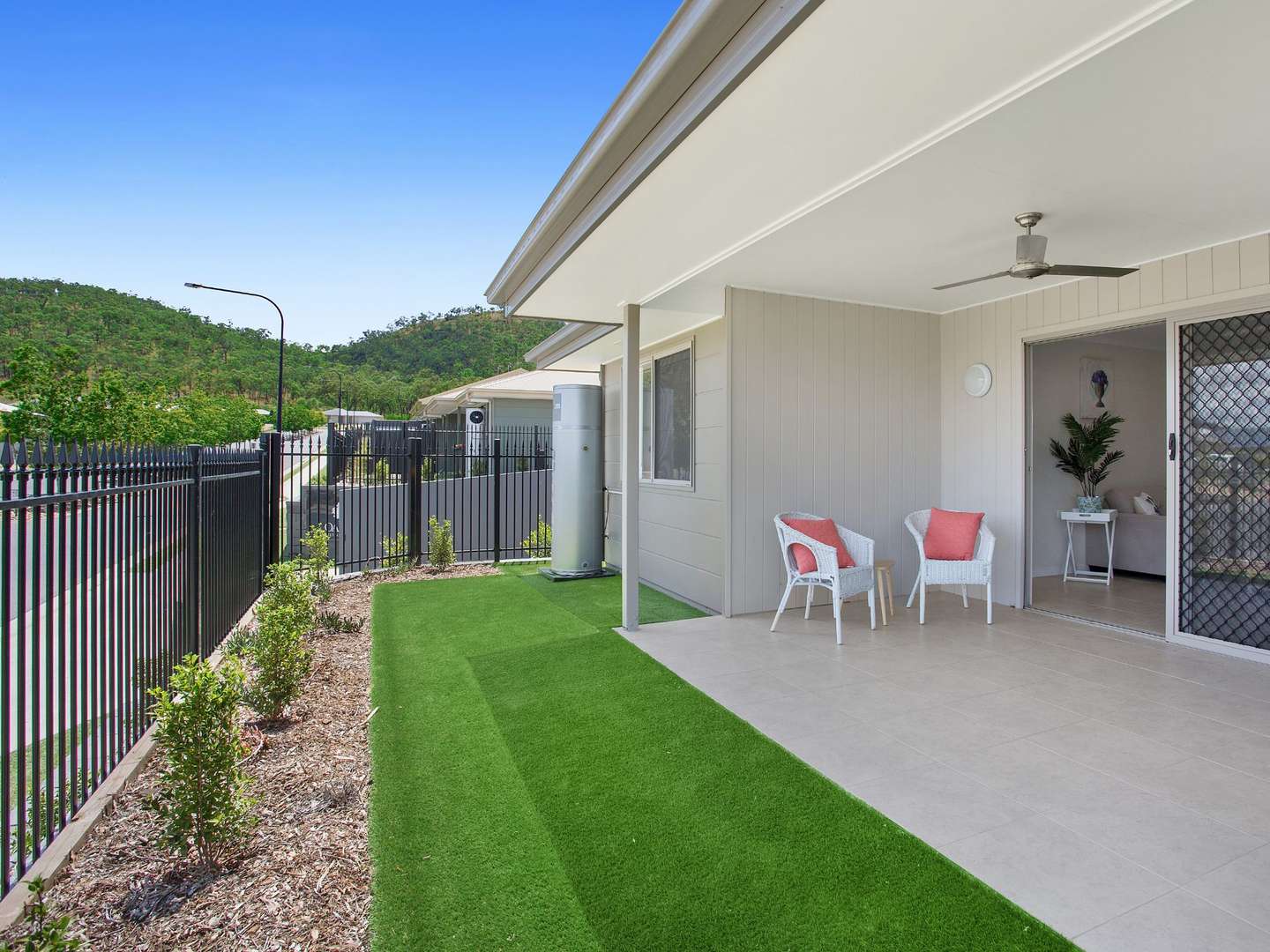 Villa 10 | 3 bed + 1 bath + powder
