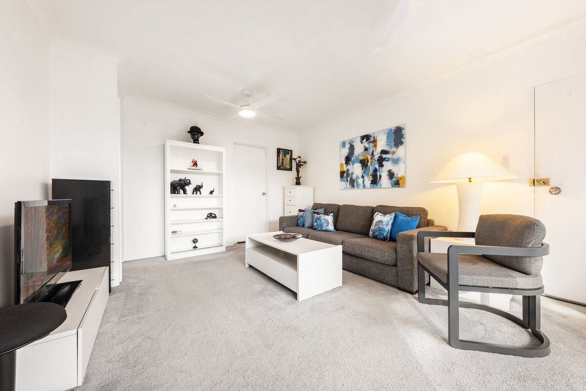 Fabulous Fully Renovated Full Brick Open Plan Apartment