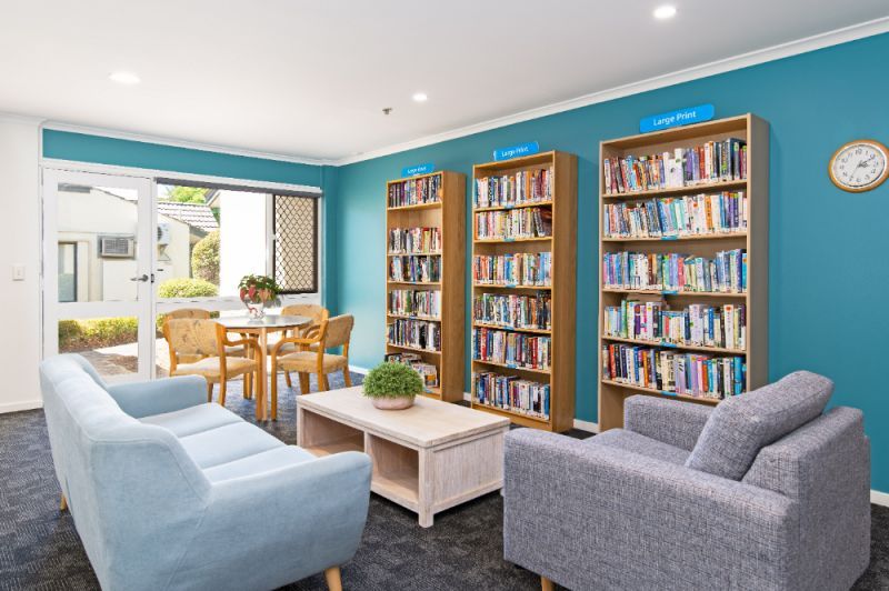 Live in this lovely unit while accessing the level of support you need when you need it!