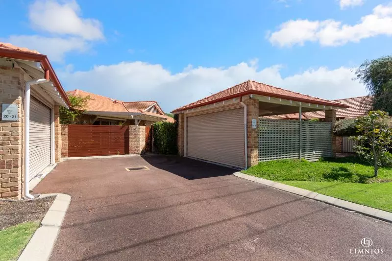 Light, bright 2 Bedroom Villa with Modern Upgrades in a Prime Location!