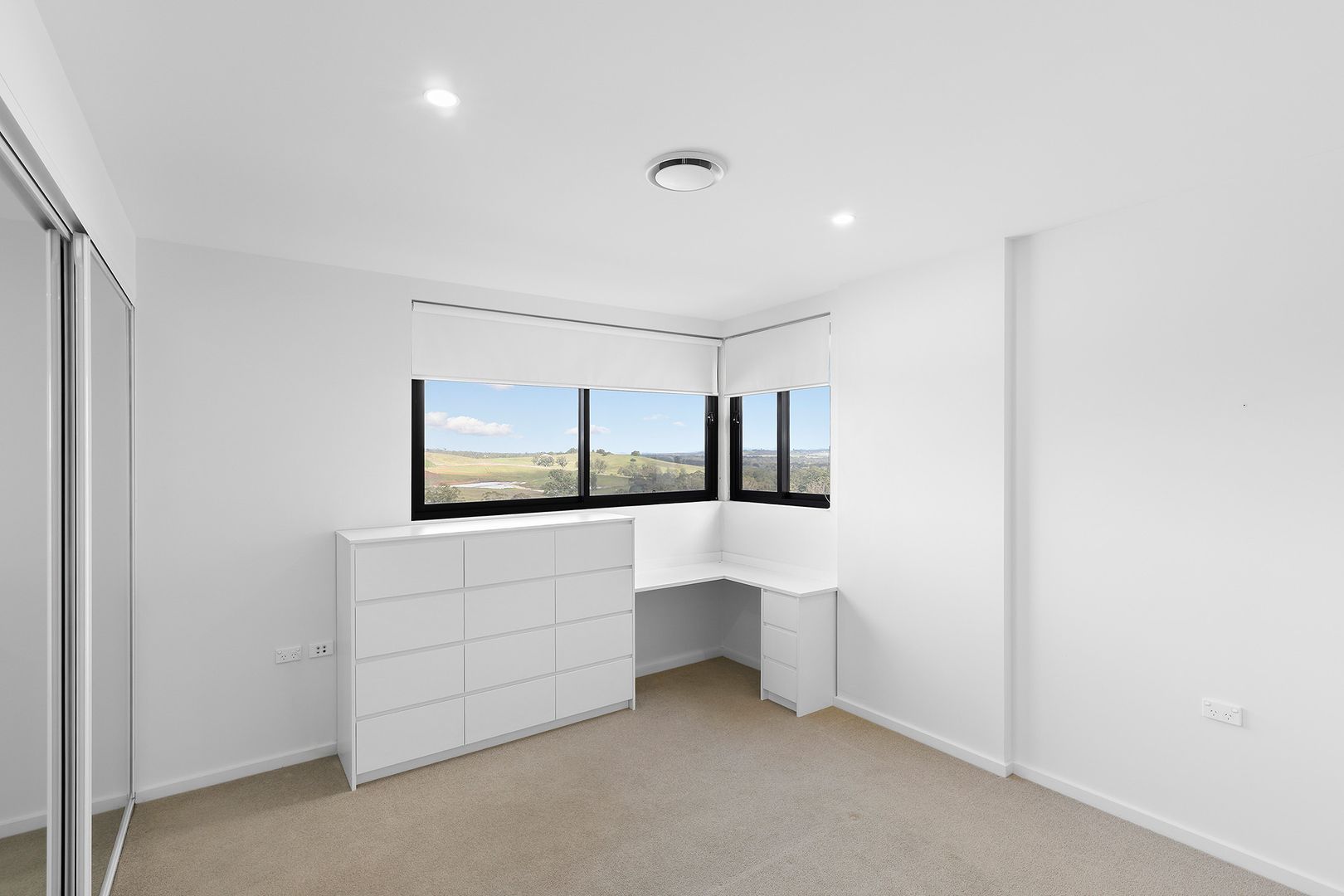 Peaceful living with spectacular views