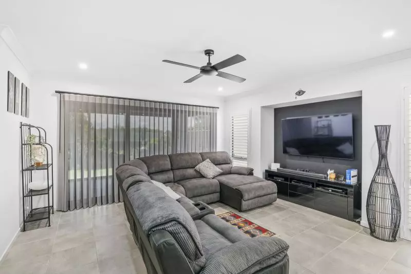 Site 107 - Established Kalbar H6