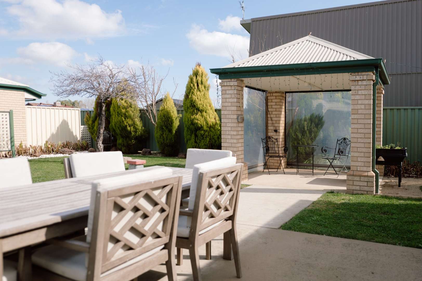 Enjoy Daily Meals, Community & Peace of Mind – Available Now