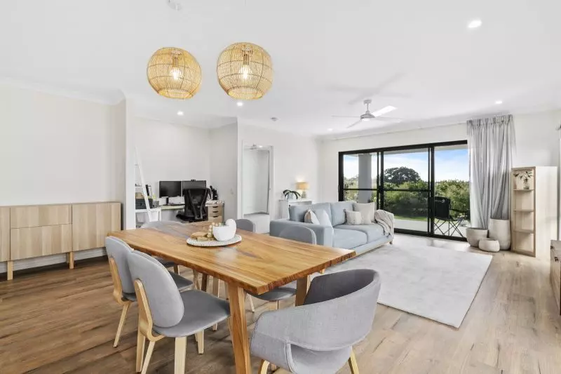 Site 89 - Established Charlwood H1