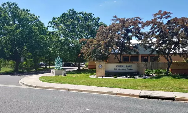 Bill McKenzie Gardens