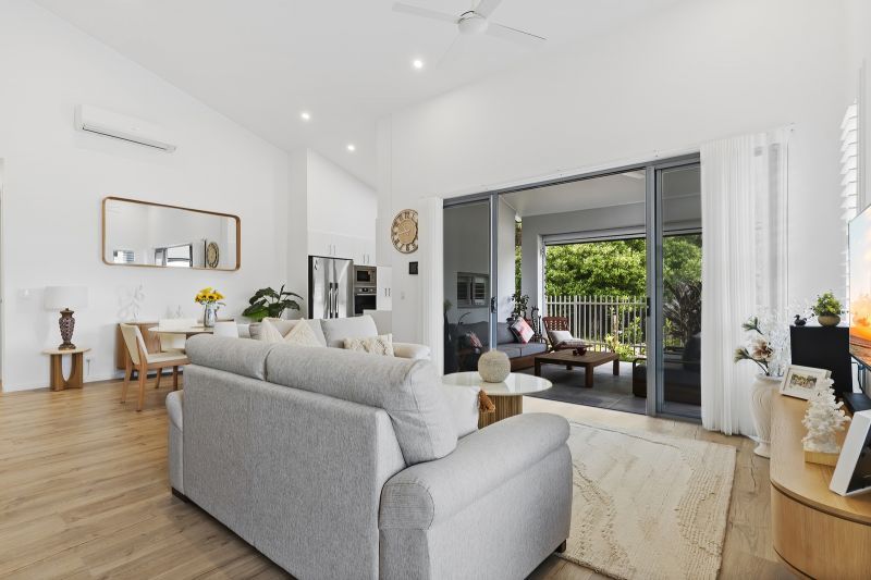 Stunning Home - Prime Rainforest Views!