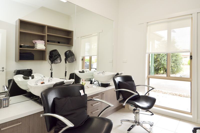 Stunning 2 bed unit with Garden Views