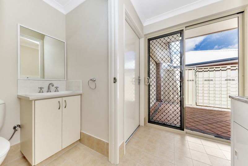 ARCADIA WATERS MANDURAH - Great Design 2 Bedroom Semi-Ensuite
